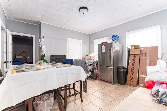 11 Appleton Avenue, Pawtucket, RI 02860