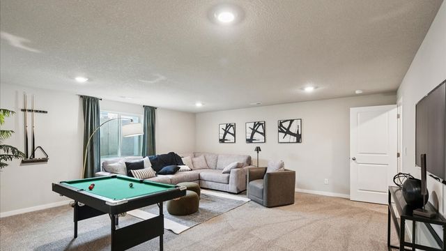 3510 Azalea Drive, Waukee, IA 50263