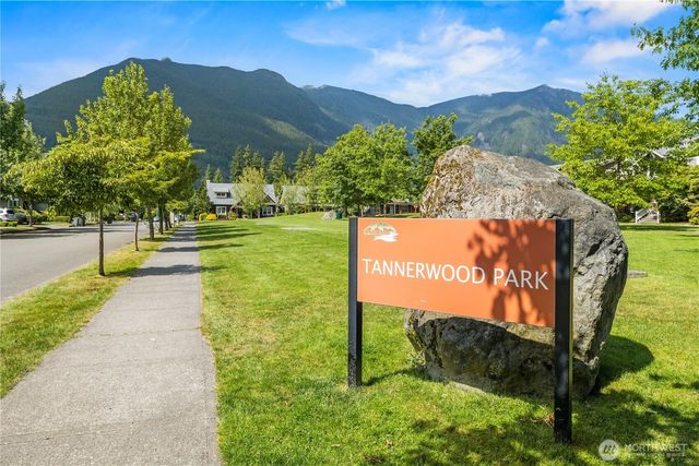 3098 SE 16th Street, North Bend, WA 98045