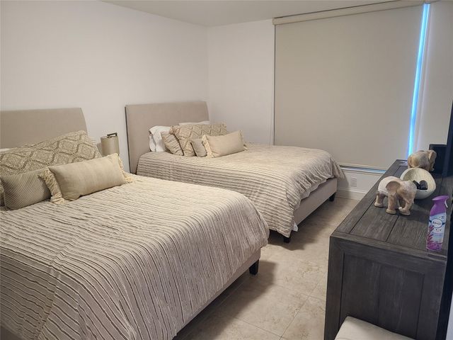 3530 Mystic Pointe Drive 1211, Aventura, FL 33180
