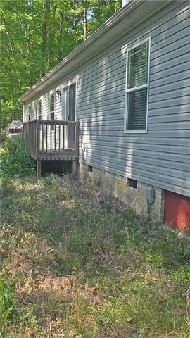 526 Jimmy Creek Road, Thomasville, NC 27360