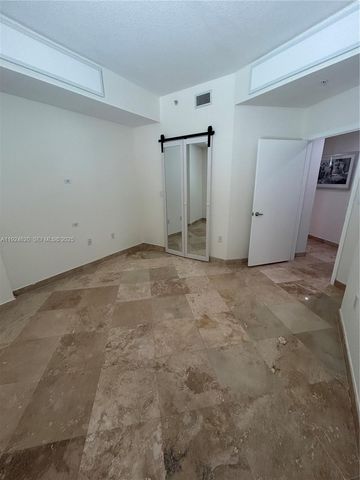 9055 SW 73 CT 809, Miami, FL 33156