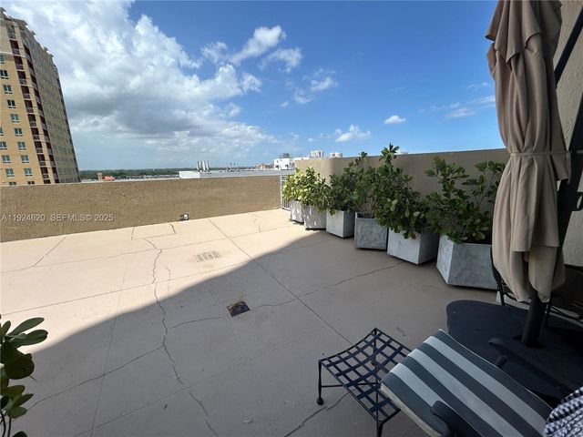 9055 SW 73 CT 809, Miami, FL 33156