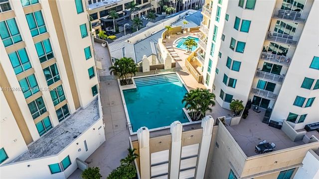 9055 SW 73 CT 809, Miami, FL 33156