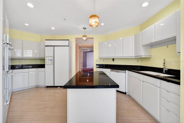 500 S PALM AVENUE 92, Sarasota, FL 34236