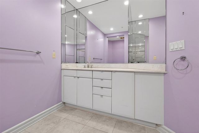 500 S PALM AVENUE 92, Sarasota, FL 34236