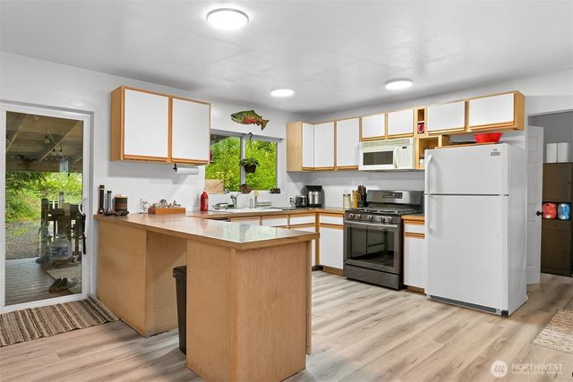 6258 Bellwood Drive, Maple Falls, WA 98266