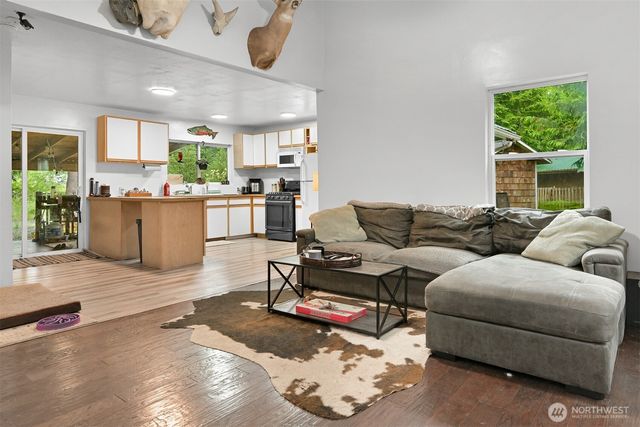 6258 Bellwood Drive, Maple Falls, WA 98266