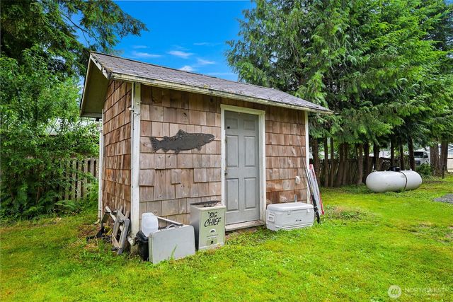 6258 Bellwood Drive, Maple Falls, WA 98266