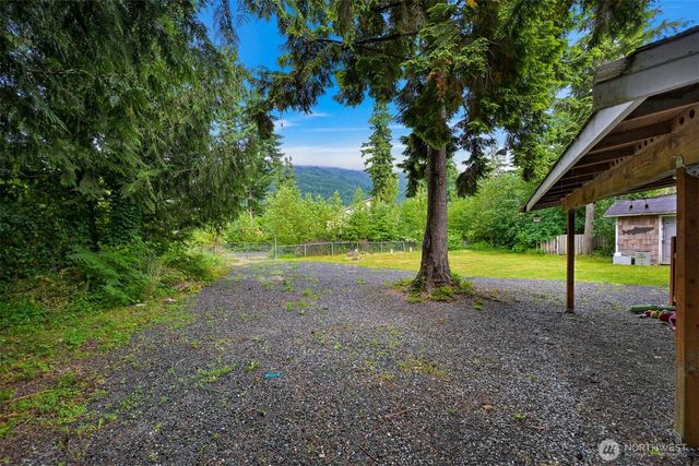 6258 Bellwood Drive, Maple Falls, WA 98266