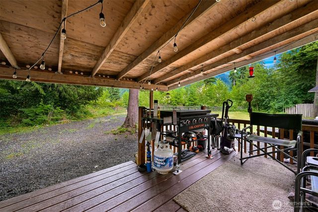 6258 Bellwood Drive, Maple Falls, WA 98266