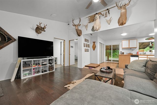 6258 Bellwood Drive, Maple Falls, WA 98266