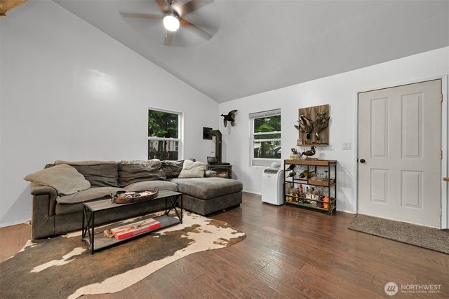 6258 Bellwood Drive, Maple Falls, WA 98266