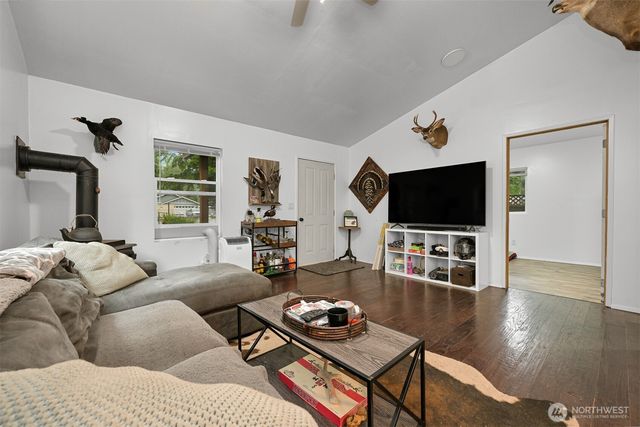 6258 Bellwood Drive, Maple Falls, WA 98266