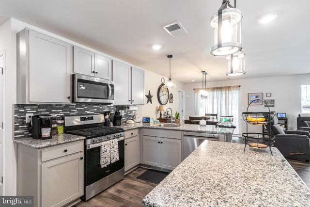 142 POND VIEW LN, Seaford, DE 19973