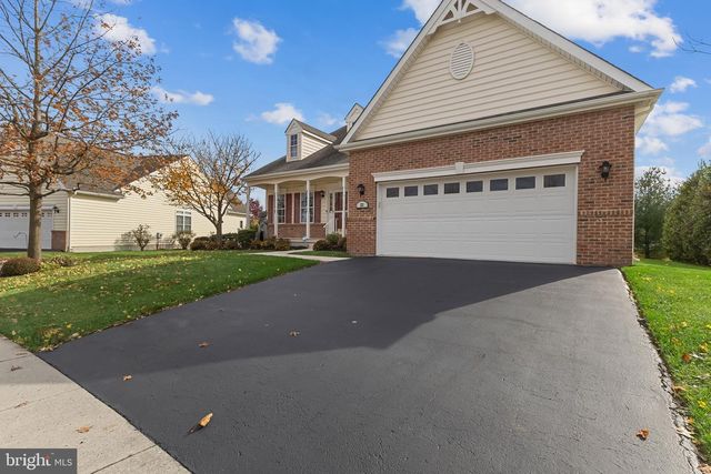 121 DEVALINDER DR, Newark, DE 19702