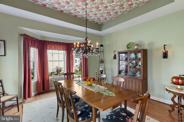 121 DEVALINDER DR, Newark, DE 19702