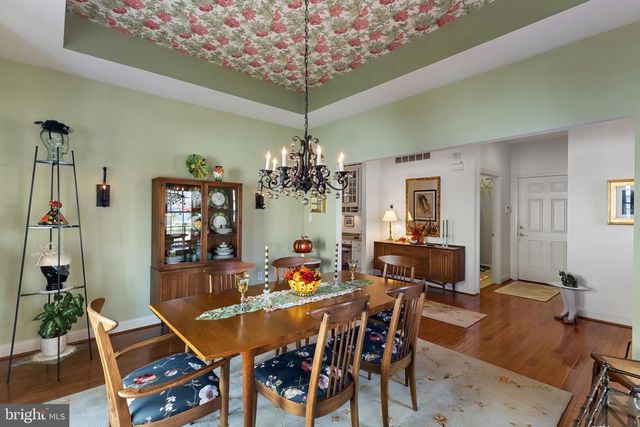 121 DEVALINDER DR, Newark, DE 19702