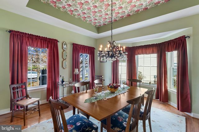 121 DEVALINDER DR, Newark, DE 19702