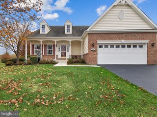 121 DEVALINDER DR, Newark, DE 19702
