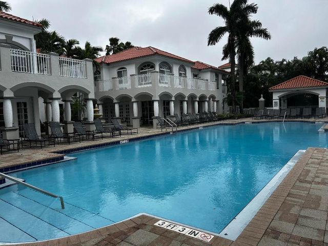 11019 Legacy Lane 203, Palm Beach Gardens, FL 33410