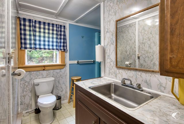 12 George and Bliss Ln Lane, Pier 413, Lake Placid, NY 12946