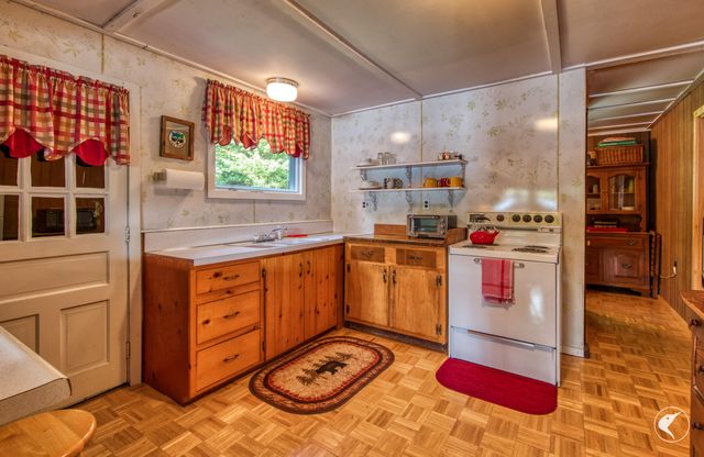 12 George and Bliss Ln Lane, Pier 413, Lake Placid, NY 12946