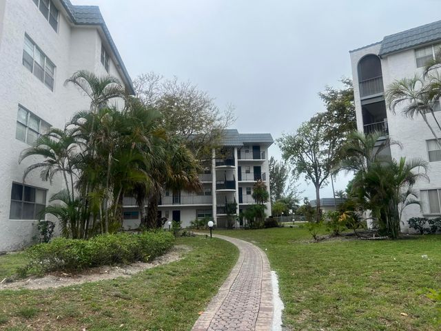 3300 Spanish Moss Terrace 111, Lauderhill, FL 33319