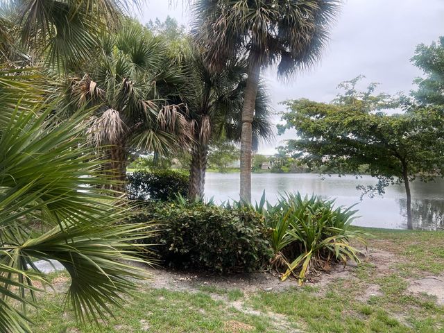 3300 Spanish Moss Terrace 111, Lauderhill, FL 33319