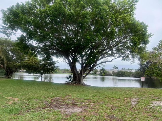 3300 Spanish Moss Terrace 111, Lauderhill, FL 33319