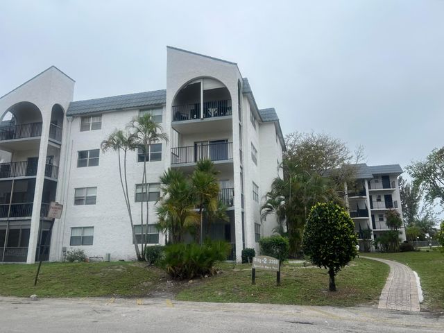 3300 Spanish Moss Terrace 111, Lauderhill, FL 33319