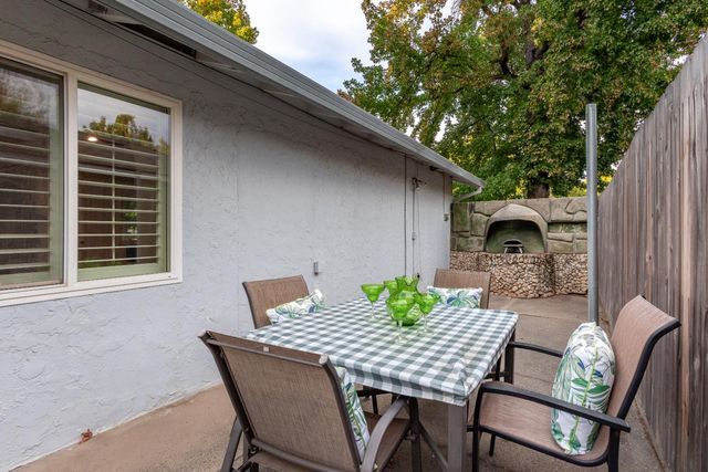 5208 Moddison Ave, Sacramento, CA 95819
