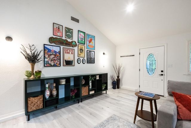 5208 Moddison Ave, Sacramento, CA 95819
