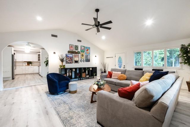 5208 Moddison Ave, Sacramento, CA 95819