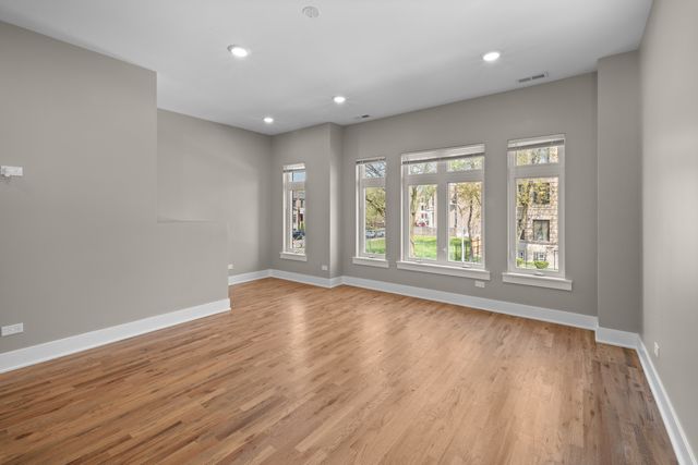 643 E 50th Street 1, Chicago, IL 60615