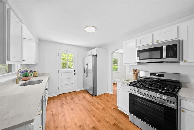 114 Sumner Ave, Forest Hills Boro, PA 15221