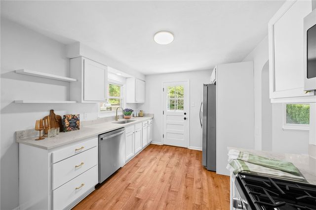 114 Sumner Ave, Forest Hills Boro, PA 15221