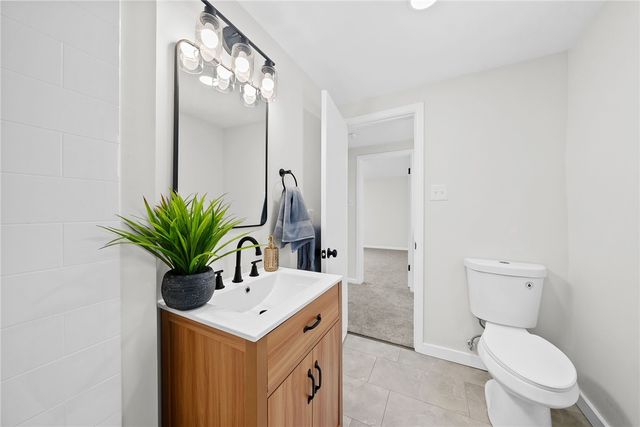 114 Sumner Ave, Forest Hills Boro, PA 15221