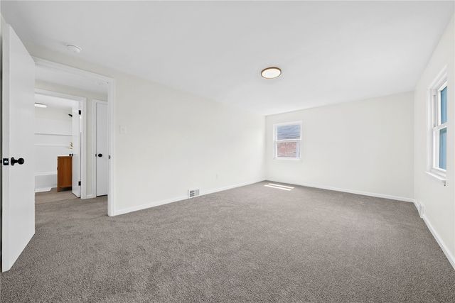 114 Sumner Ave, Forest Hills Boro, PA 15221