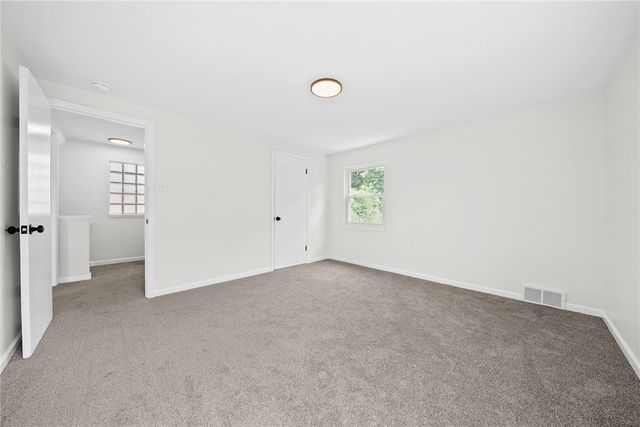 114 Sumner Ave, Forest Hills Boro, PA 15221