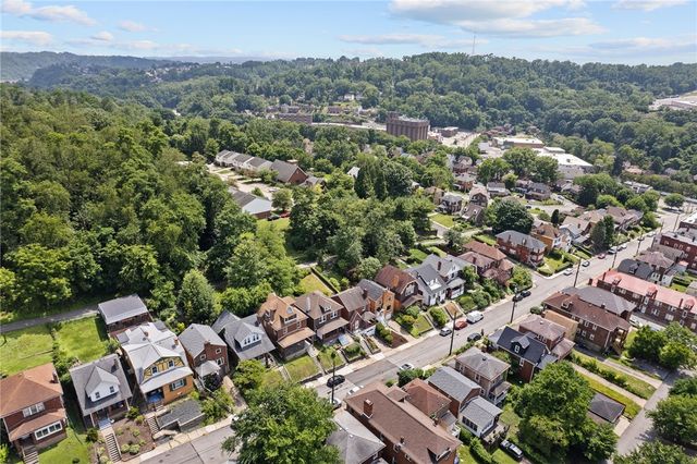 114 Sumner Ave, Forest Hills Boro, PA 15221