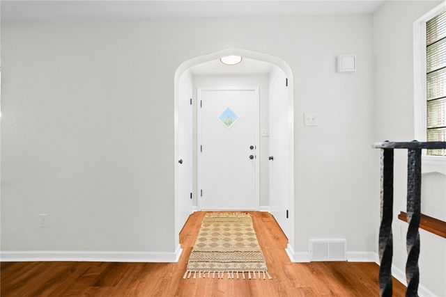 114 Sumner Ave, Forest Hills Boro, PA 15221