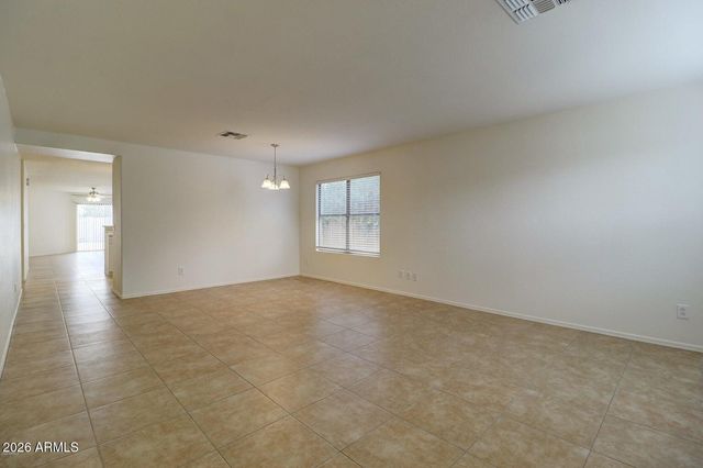 218 E MILADA Drive, Phoenix, AZ 85042