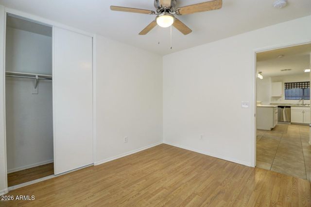 218 E MILADA Drive, Phoenix, AZ 85042