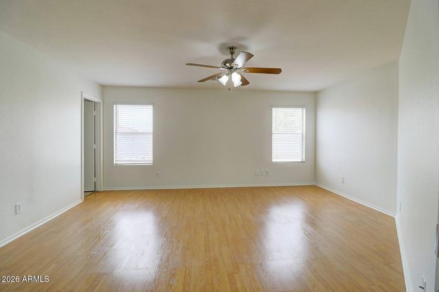 218 E MILADA Drive, Phoenix, AZ 85042