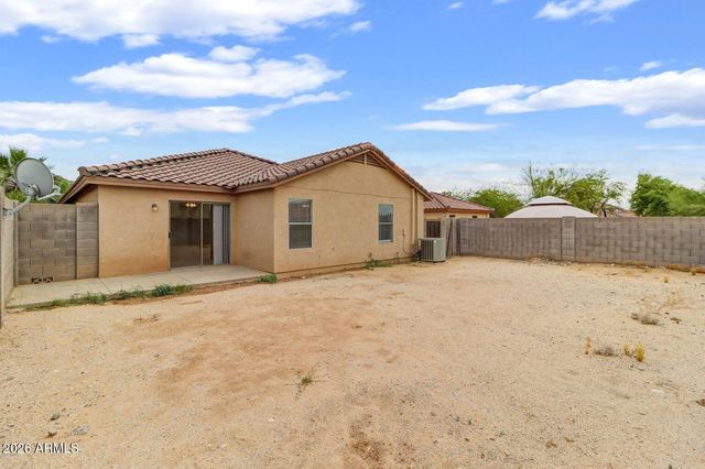 218 E MILADA Drive, Phoenix, AZ 85042