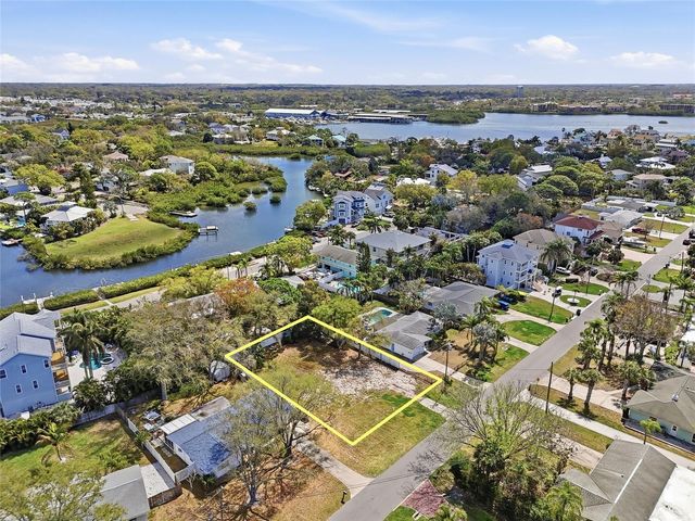 216 SHORE DRIVE, Palm Harbor, FL 34683