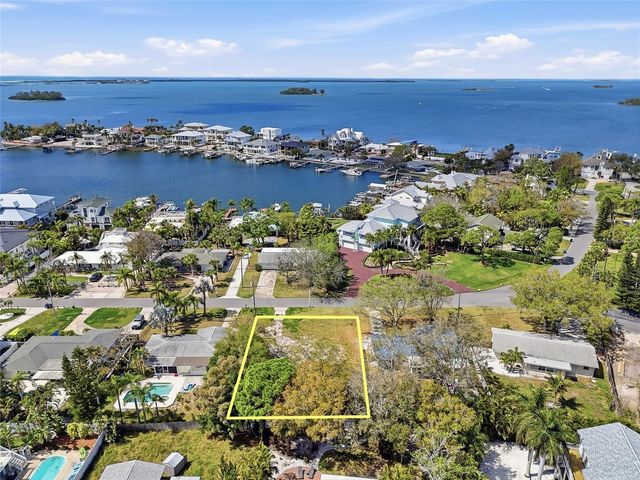 216 SHORE DRIVE, Palm Harbor, FL 34683