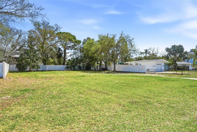 216 SHORE DRIVE, Palm Harbor, FL 34683