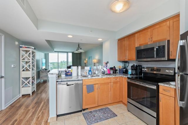 2100 Sea Mountain Hwy Unit 428, North Myrtle Beach, SC 29582